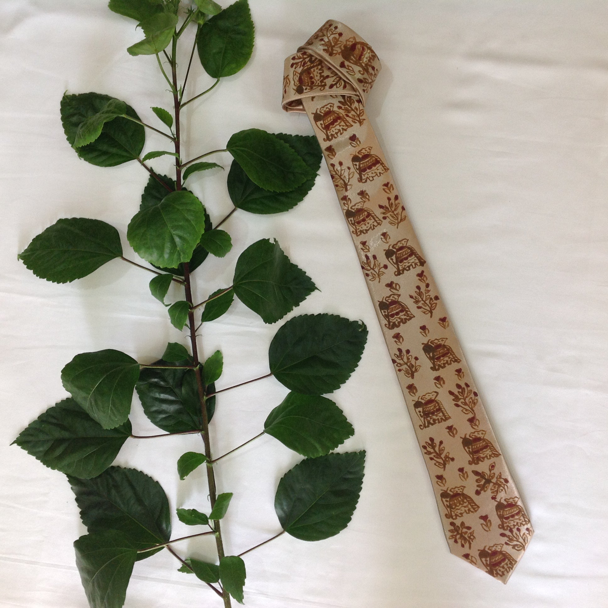 Handpainted Madhubani Silk Tie – Beige with Elephant & Floral Motifs